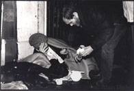 Sortie Rue avec MDM (Médecins du Monde) - Visite de Denis par un membre du (G.A.F) qui vient lui apporter un repas chaud.